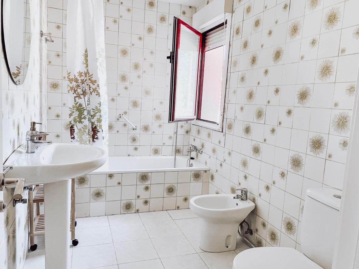 Bella Kalma, Acogedora Casa Con Parking, Jardin Y Wifi Pensionat Llanes Eksteriør billede